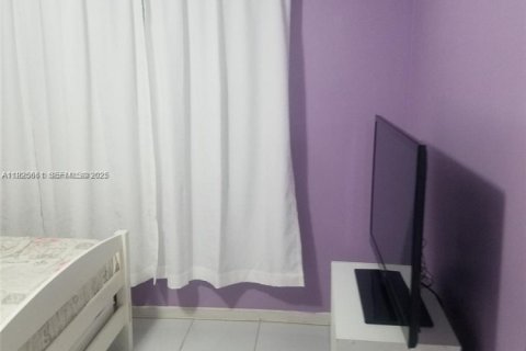 Condo in Lauderhill, Florida, 2 bedrooms № 1988693 - photo 25