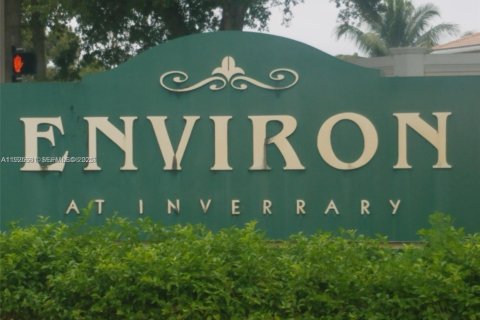 Condo in Lauderhill, Florida, 2 bedrooms № 1988693 - photo 3