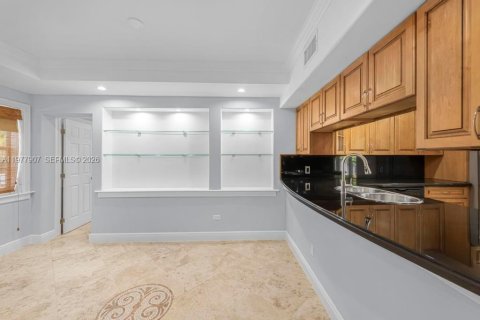 Купить виллу или дом в Майами, Флорида 3 спальни, 133.97м2, № 2048097 - фото 11