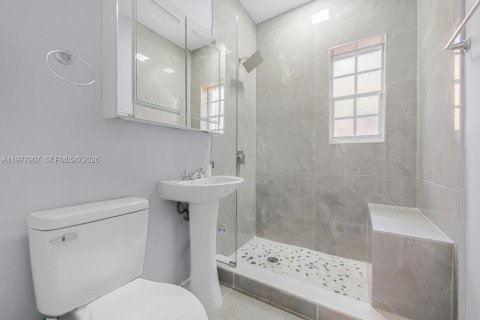 Купить виллу или дом в Майами, Флорида 3 спальни, 133.97м2, № 2048097 - фото 20