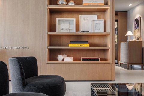 Condominio en Miami Beach, Florida, 1 dormitorio  № 2035583