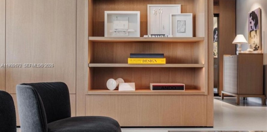 Condominio en Miami Beach, Florida, 1 dormitorio № 2035583