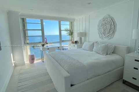 Condo in Miami, Florida, 2 bedrooms  № 1951792 - photo 10