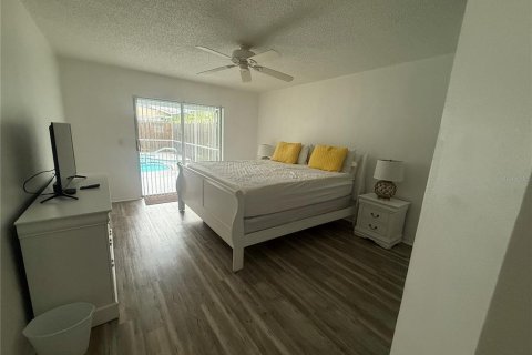 Casa en alquiler en Kissimmee, Florida, 3 dormitorios, 127.93 m2 № 1912921 - foto 10