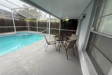 Casa en alquiler en Kissimmee, Florida, 3 dormitorios, 127.93 m2 № 1912921 - foto 3