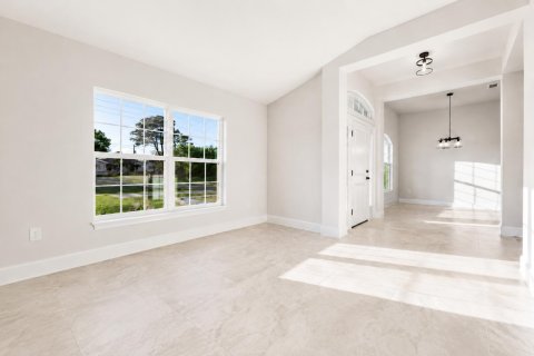 Villa ou maison à vendre à Port St. Lucie, Floride: 4 chambres, 210.42 m2 № 2261686 - photo 2
