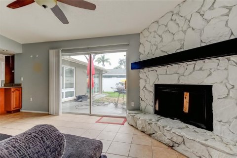 Villa ou maison à vendre à Pinellas Park, Floride: 3 chambres, 141.95 m2 № 1903737 - photo 4