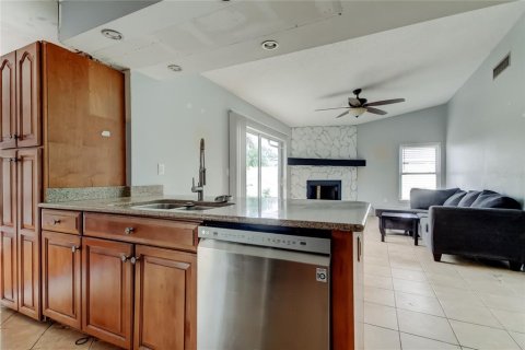 Villa ou maison à vendre à Pinellas Park, Floride: 3 chambres, 141.95 m2 № 1903737 - photo 11