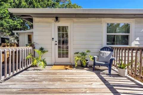 Casa en alquiler en Saint Petersburg, Florida, 3 dormitorios, 82.59 m2 № 1915463 - foto 18