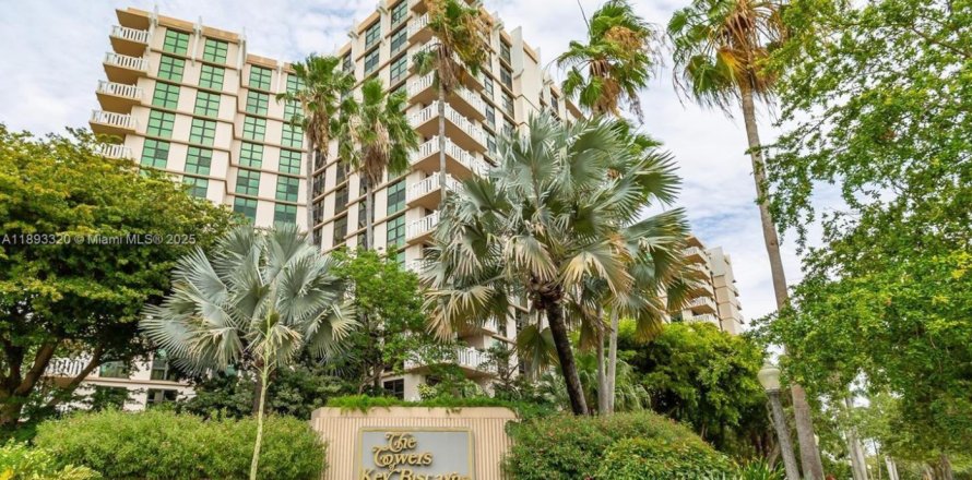 Condo in Key Biscayne, Florida, 1 bedroom № 1945482