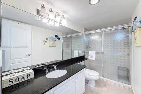 Condominio en alquiler en Hallandale Beach, Florida, 2 dormitorios, 133.78 m2 № 1950071 - foto 9
