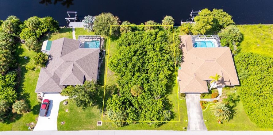 Terreno en Port Charlotte, Florida № 1908601
