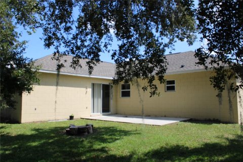 House in Kissimmee, Florida 3 bedrooms, 144.46 sq.m. № 1385539 - photo 15
