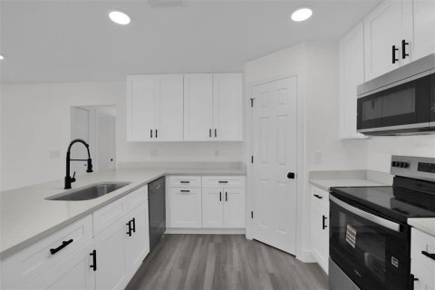 Villa ou maison à vendre à Sanford, Floride: 3 chambres, 112.32 m2 № 2236592 - photo 6