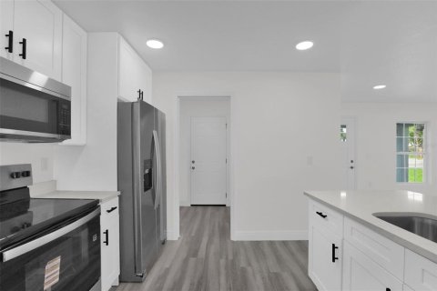 Villa ou maison à vendre à Sanford, Floride: 3 chambres, 112.32 m2 № 2236592 - photo 7