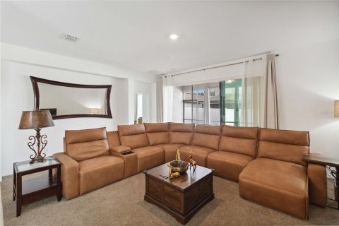 House in Kissimmee, Florida 4 bedrooms, 224.82 sq.m. № 1513731 - photo 7
