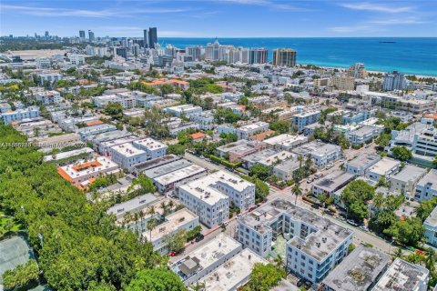 Condominio en venta en Miami Beach, Florida, 1 dormitorio, 54.81 m2 № 1933505 - foto 13