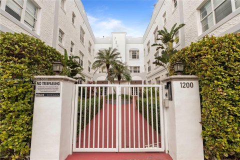 Condominio en venta en Miami Beach, Florida, 1 dormitorio, 54.81 m2 № 1933505 - foto 1