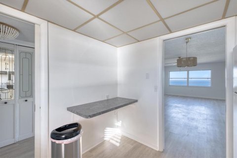 Condominio en alquiler en Clearwater, Florida, 2 dormitorios, 101.64 m2 № 1609759 - foto 13
