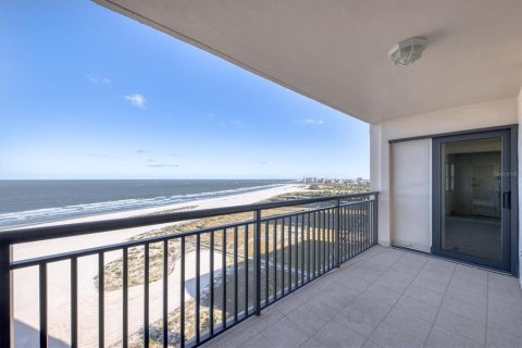 Condominio en alquiler en Clearwater, Florida, 2 dormitorios, 101.64 m2 № 1609759 - foto 1