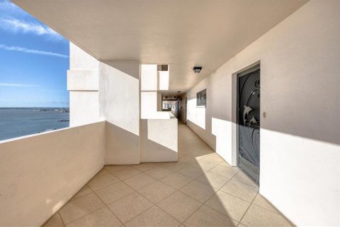 Condominio en alquiler en Clearwater, Florida, 2 dormitorios, 101.64 m2 № 1609759 - foto 8