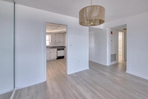 Condominio en alquiler en Clearwater, Florida, 2 dormitorios, 101.64 m2 № 1609759 - foto 19