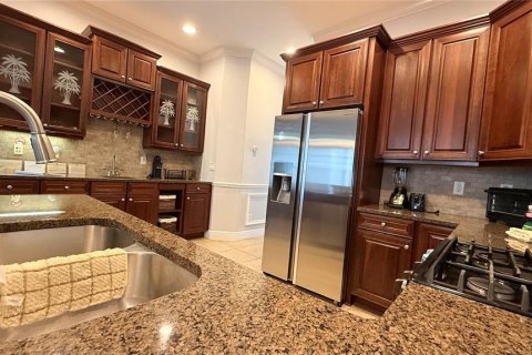 House in Four Corners, Florida 4 bedrooms, 236.34 sq.m. № 1776967 - photo 5
