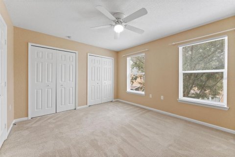 Touwnhouse à vendre à Tampa, Floride: 3 chambres, 163.88 m2 № 2386397 - photo 28