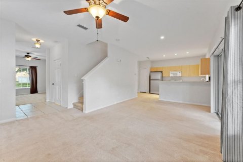 Touwnhouse à vendre à Tampa, Floride: 3 chambres, 163.88 m2 № 2386397 - photo 8
