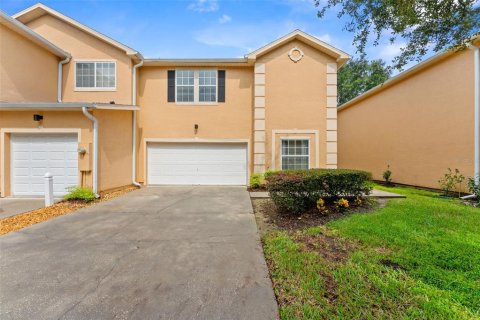 Touwnhouse à vendre à Tampa, Floride: 3 chambres, 163.88 m2 № 2386397 - photo 2