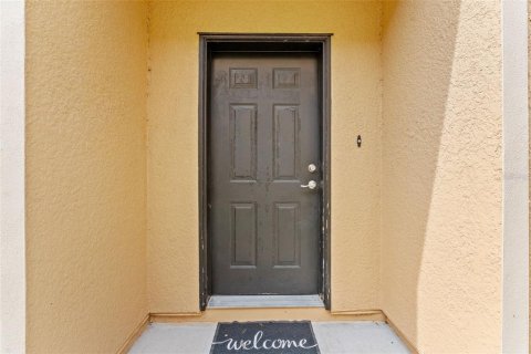 Touwnhouse à vendre à Tampa, Floride: 3 chambres, 163.88 m2 № 2386397 - photo 3