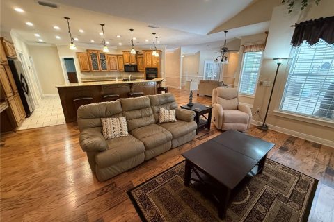 House in Newberry, Florida 5 bedrooms, 377.18 sq.m. № 1901598 - photo 16