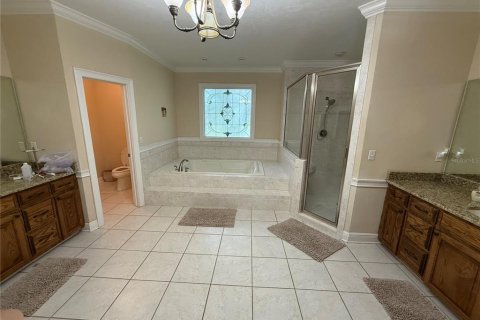 House in Newberry, Florida 5 bedrooms, 377.18 sq.m. № 1901598 - photo 19