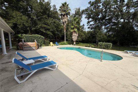 House in Newberry, Florida 5 bedrooms, 377.18 sq.m. № 1901598 - photo 24