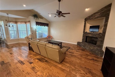House in Newberry, Florida 5 bedrooms, 377.18 sq.m. № 1901598 - photo 15