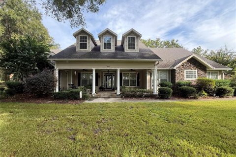 House in Newberry, Florida 5 bedrooms, 377.18 sq.m. № 1901598 - photo 2