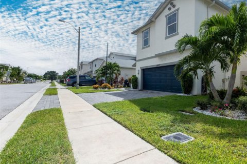 Villa ou maison à vendre à Lake Worth, Floride: 3 chambres, 157.19 m2 № 1944757 - photo 2