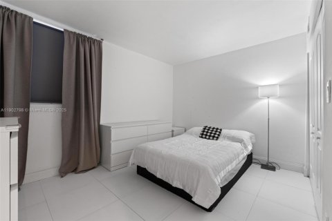 Купить кондоминиум в Майами, Флорида 2 спальни, 91.23м2, № 1955589 - фото 20