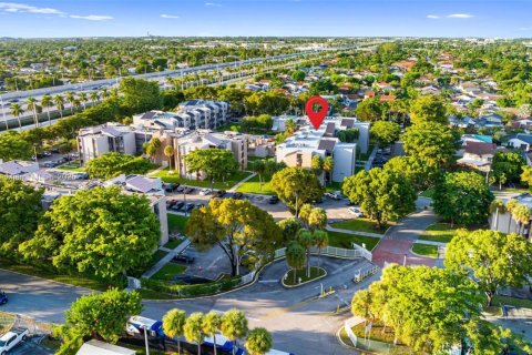 Купить кондоминиум в Майами, Флорида 2 спальни, 91.23м2, № 1955589 - фото 25