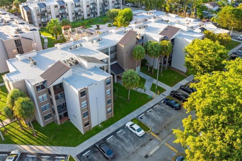 Купить кондоминиум в Майами, Флорида 2 спальни, 91.23м2, № 1955589 - фото 29