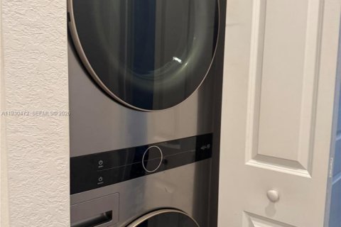 Touwnhouse à vendre à Homestead, Floride: 3 chambres, 143.53 m2 № 1994275 - photo 13