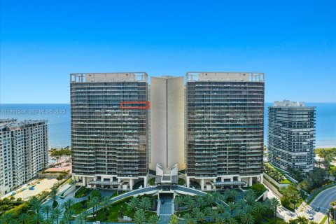 Copropriété à vendre à Bal Harbour, Floride: 4 chambres, 342.62 m2 № 1994277 - photo 1