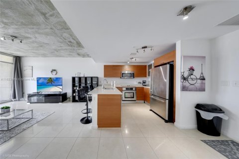 Condominio en venta en Miami, Florida, 1 dormitorio, 68.75 m2 № 1788829 - foto 14