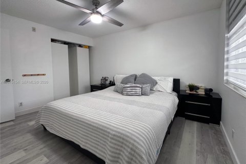 Купить кондоминиум в Коконат Крик, Флорида 2 спальни, 120.77м2, № 2042634 - фото 20