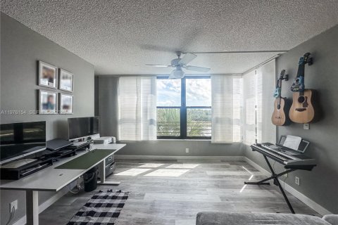 Купить кондоминиум в Коконат Крик, Флорида 2 спальни, 120.77м2, № 2042634 - фото 15