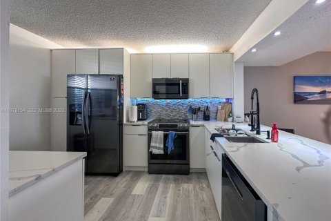 Купить кондоминиум в Коконат Крик, Флорида 2 спальни, 120.77м2, № 2042634 - фото 5