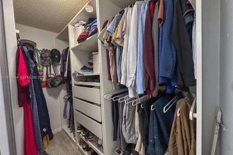 Купить кондоминиум в Коконат Крик, Флорида 2 спальни, 120.77м2, № 2042634 - фото 19