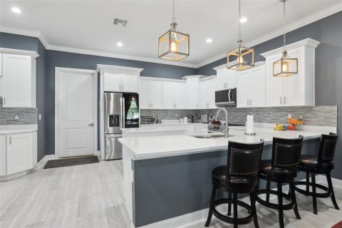 Casa en venta en Tampa, Florida, 4 dormitorios, 298.68 m2 № 1628984 - foto 13