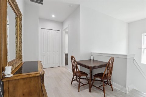 Casa en venta en Tampa, Florida, 4 dormitorios, 298.68 m2 № 1628984 - foto 21