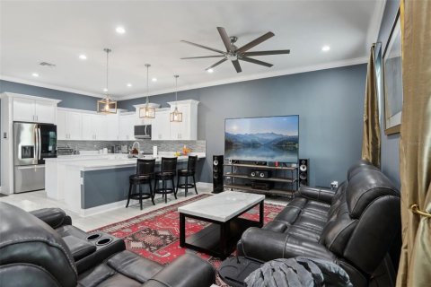 Casa en venta en Tampa, Florida, 4 dormitorios, 298.68 m2 № 1628984 - foto 5